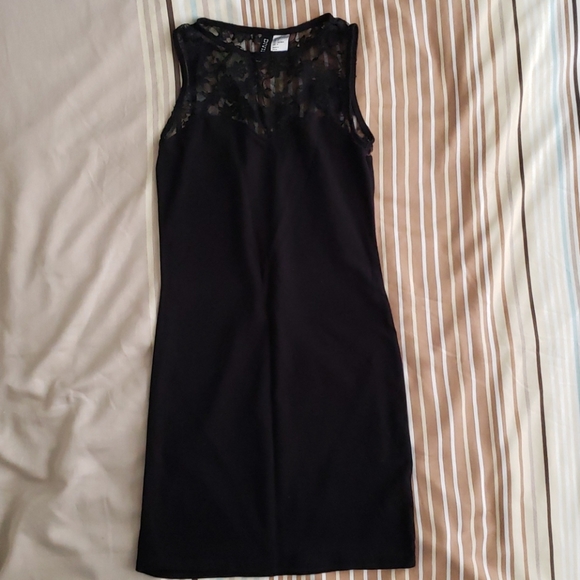 Forever 21 Dresses & Skirts - Women's Little Black Dress